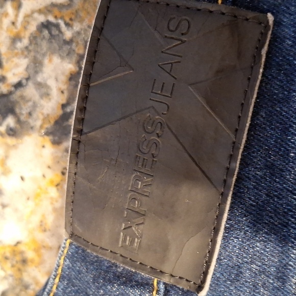 Q  Express solid blue stretch low rise flare jeans size 9/10. EUC - Picture 6 of 6